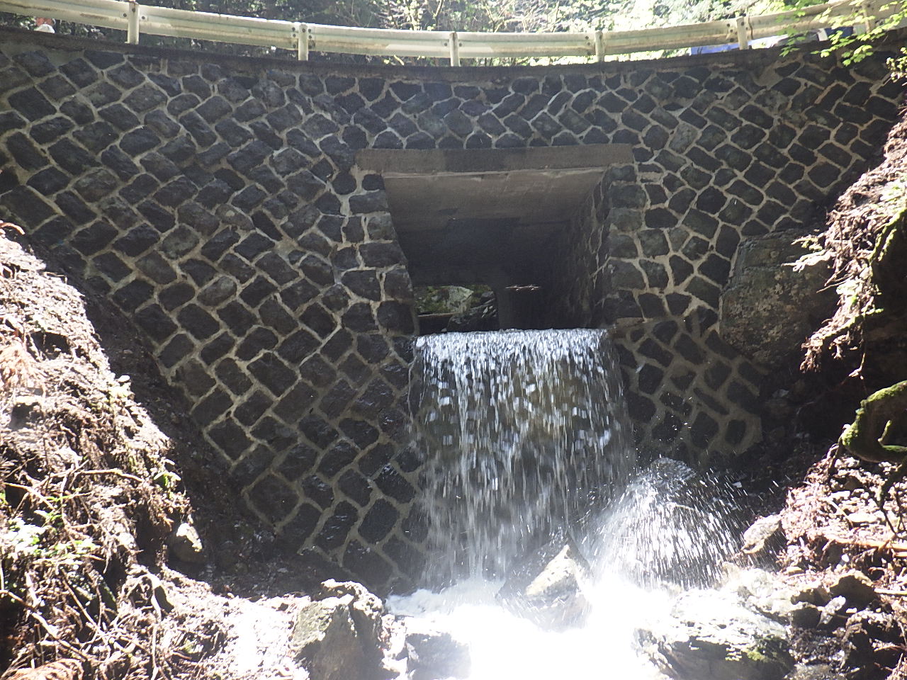 小川泉線（ボックス床版橋（19））単県橋梁補修（地道債）工事